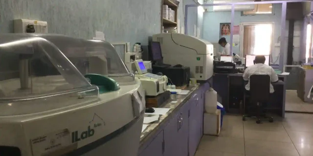 life-line-laboratory-nadiad-pathology-labs-zpzonhshir